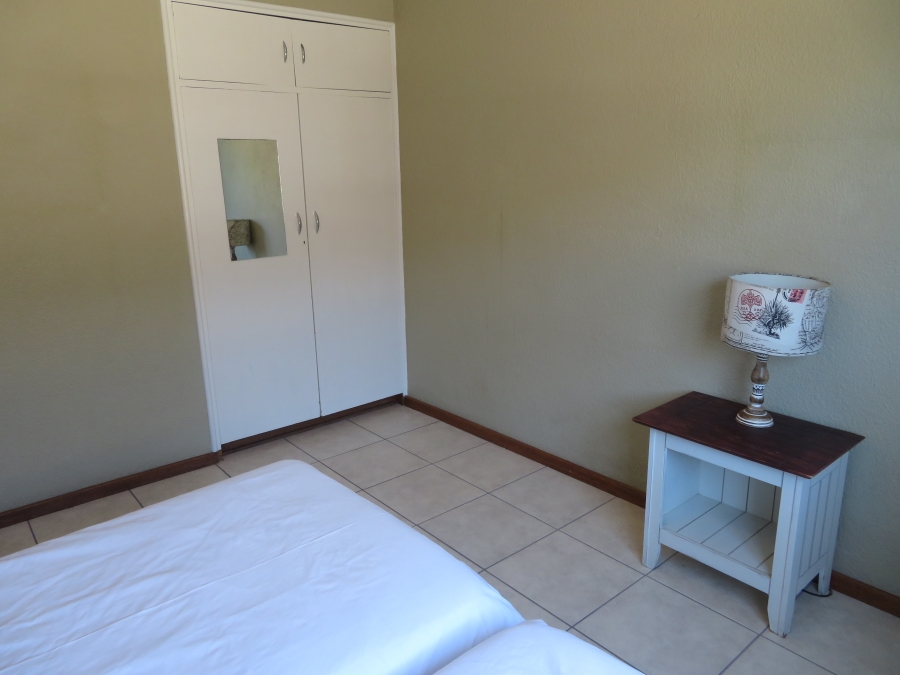 To Let 2 Bedroom Property for Rent in Kenilworth Western Cape
